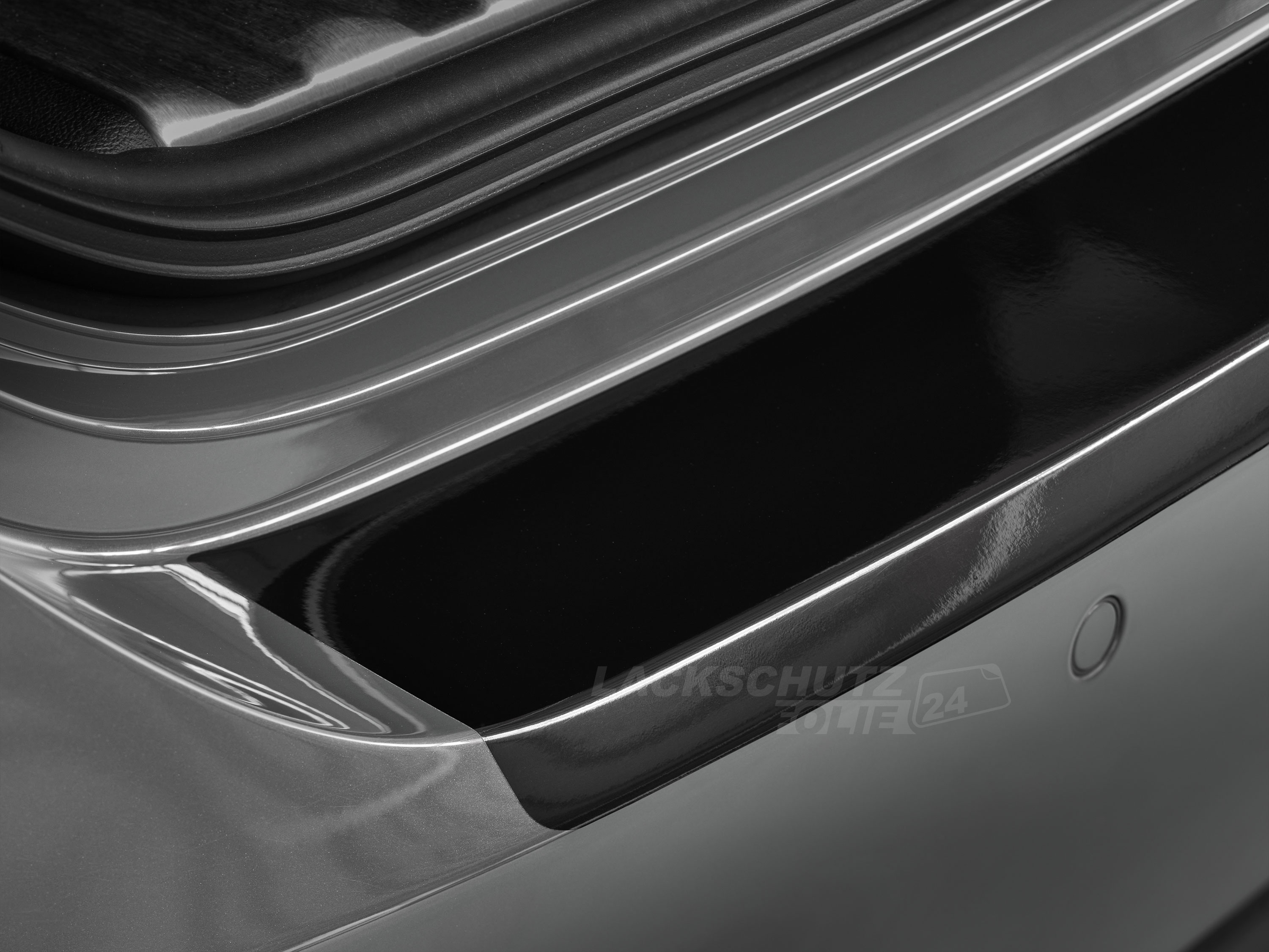 Ladekantenschutzfolie - Schwarz Glatt Hochglänzend 110 µm stark  für Audi RS6 Avant (Kombi) C8, Typ 4K, ab BJ 09/2019